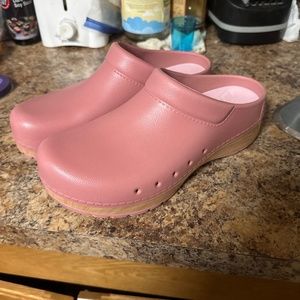 Women’s Dansko Kane size 38